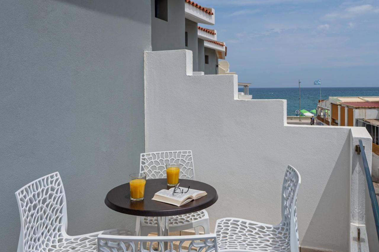 Aparthotel Yacinthos