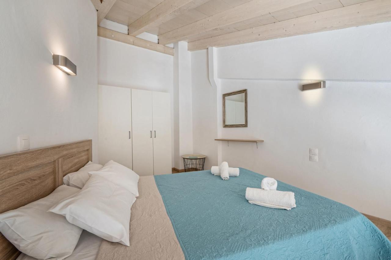 Aparthotel Yacinthos