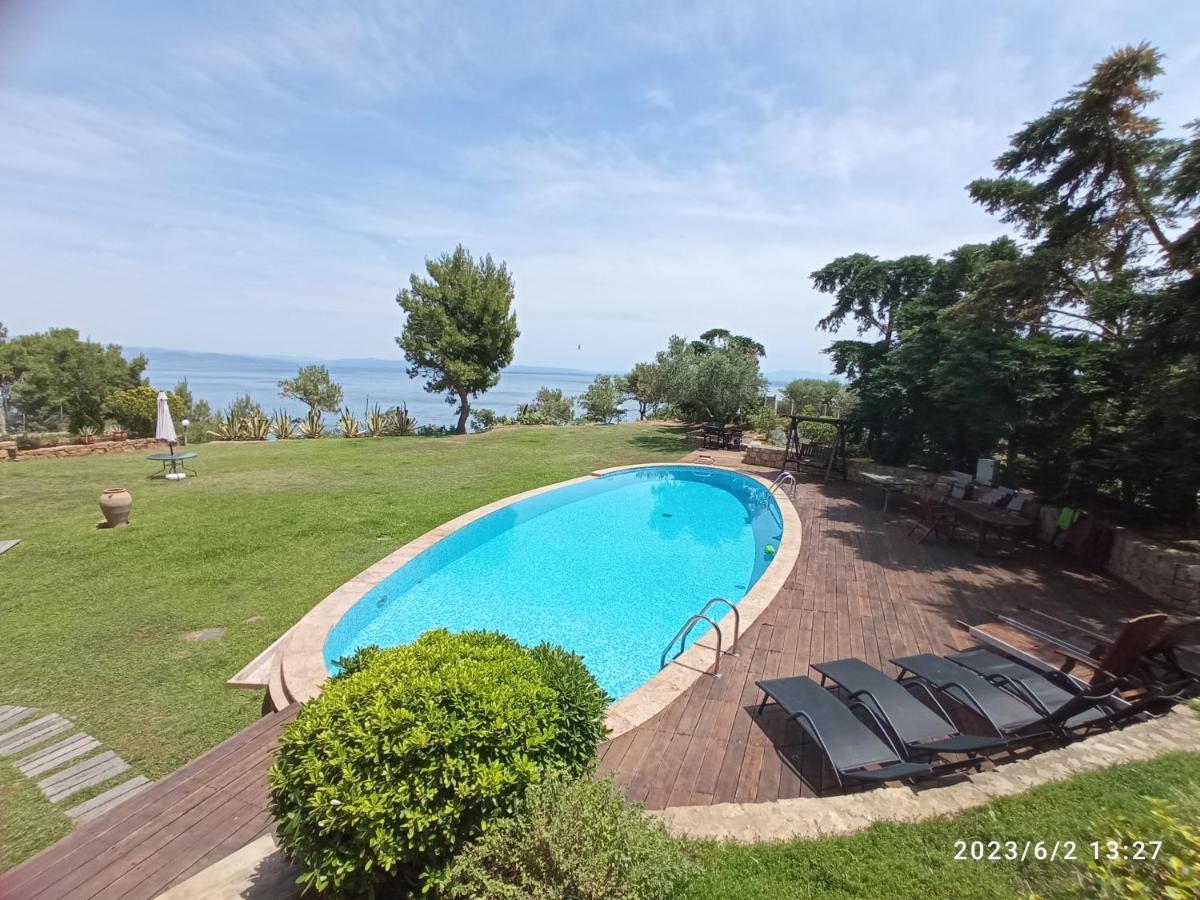 Villa Castle On The Edge Of The Sea *