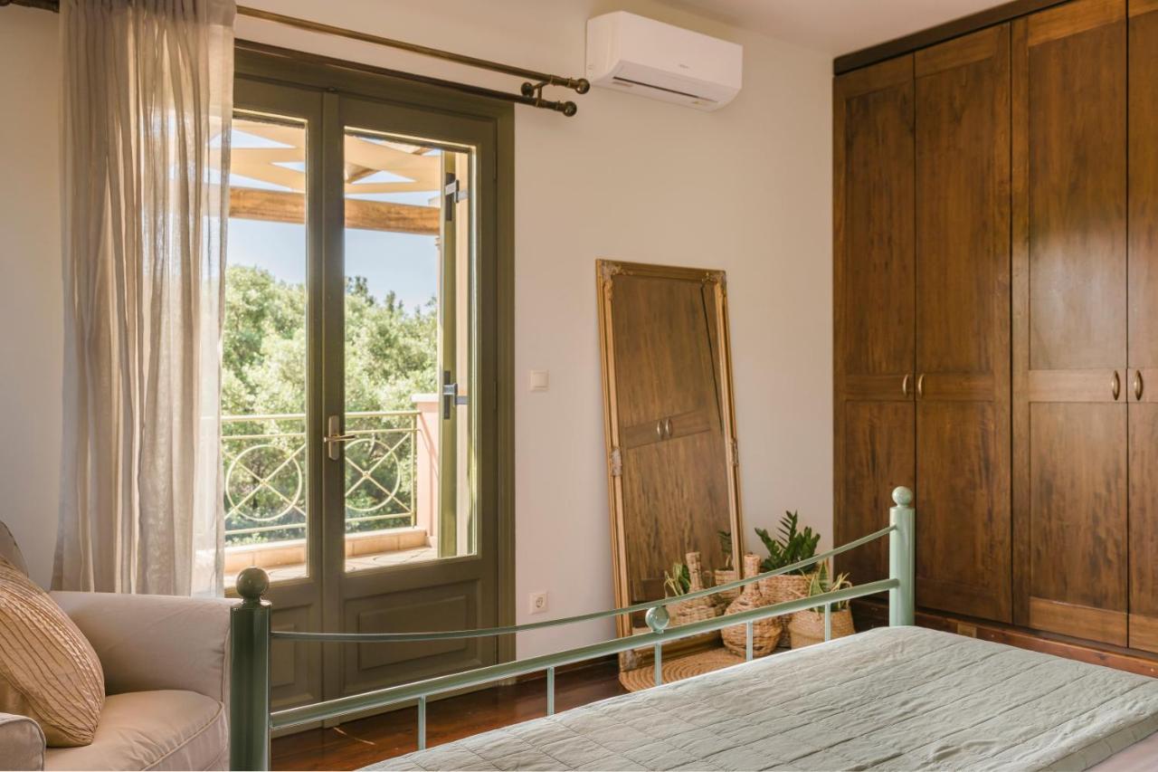 Oleanna - Elena Villa *