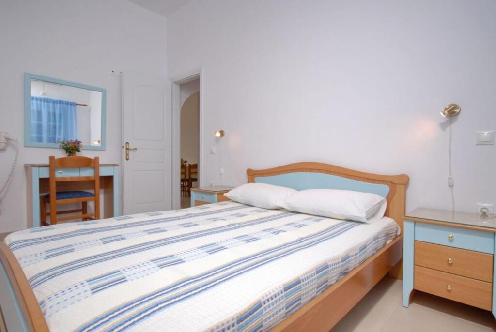 Apartment Crystal Naxos 2 At