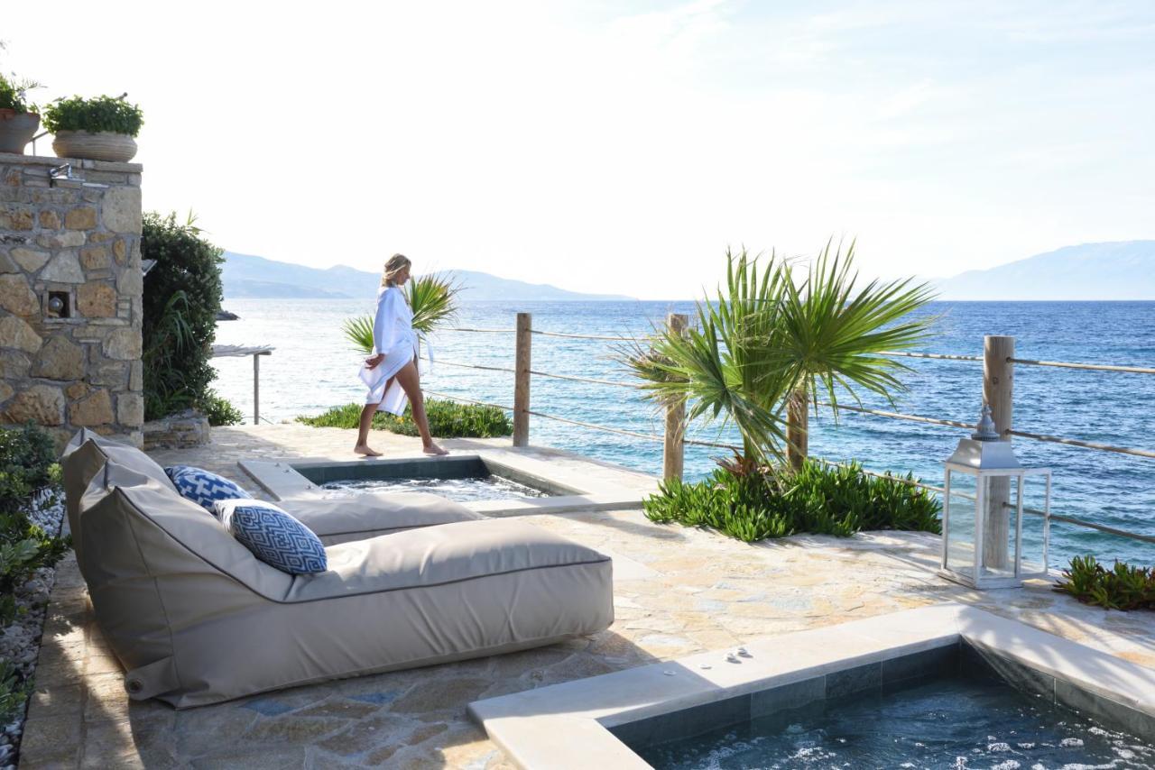 Paradisso Beach Villas *