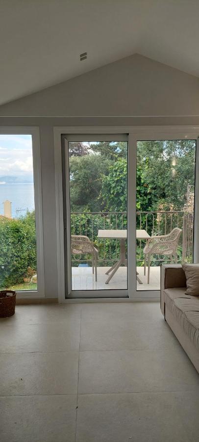 Apartment Ionian Paths