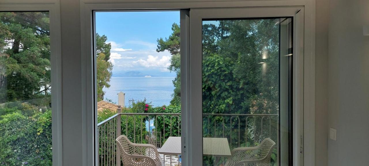 Apartment Ionian Paths *