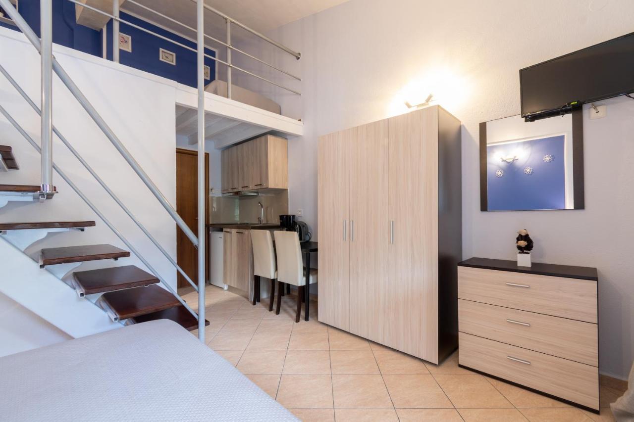 Diogenis Apartment