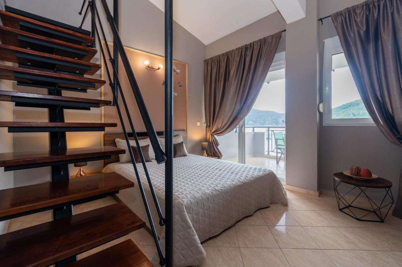 Diogenis Apartment *