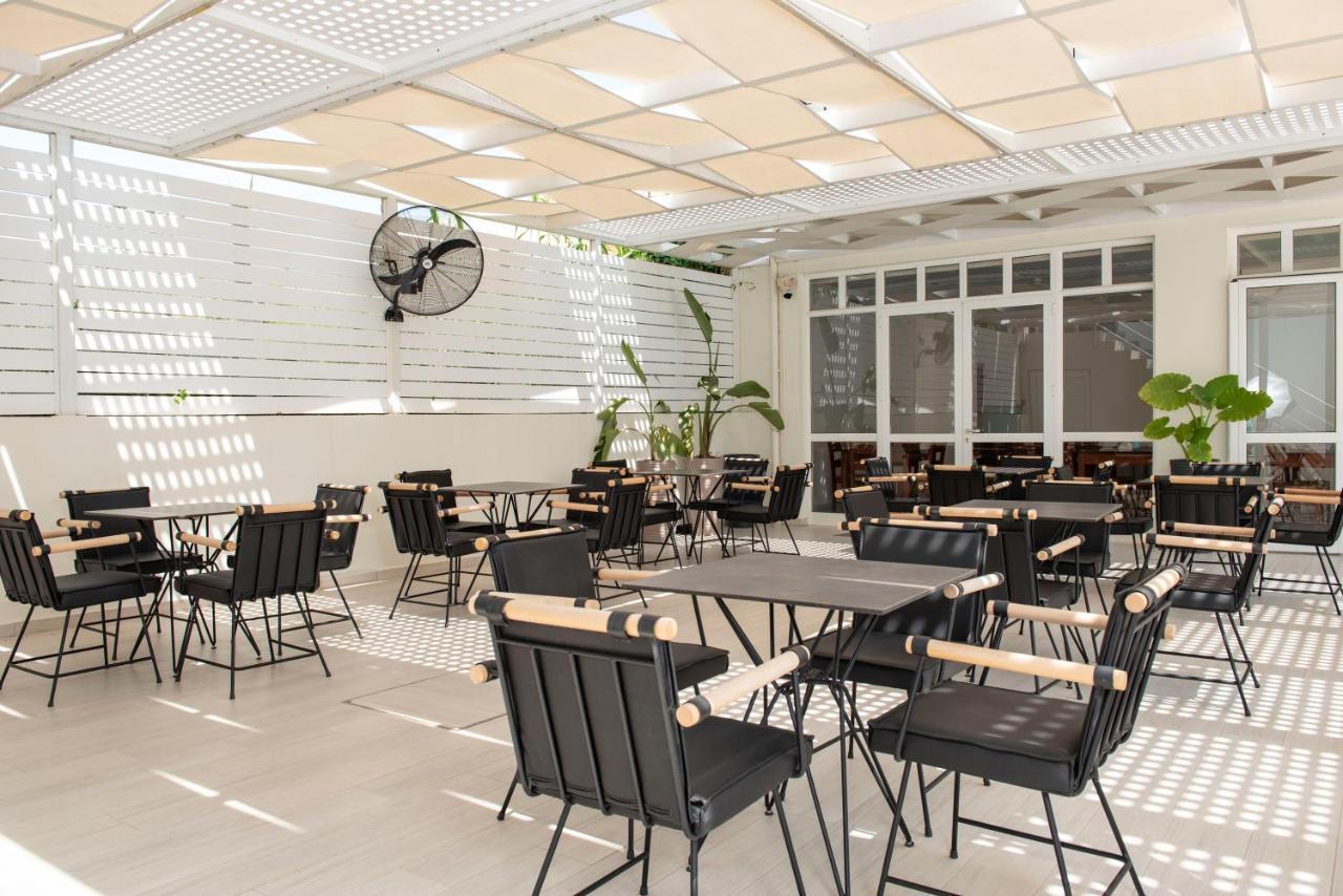 Matthias Aparthotel Adelianos Kampos