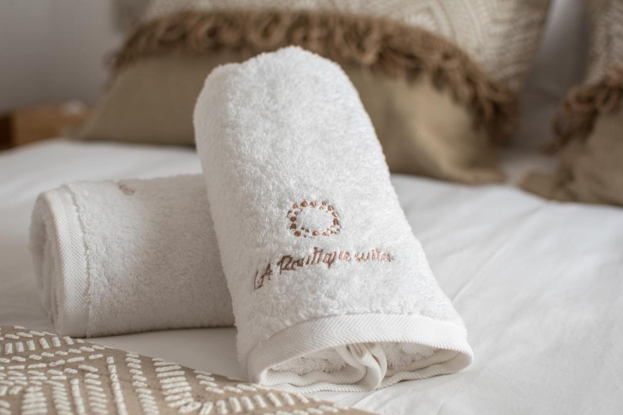 L A Boutique With Private Hot Tub Kalathas