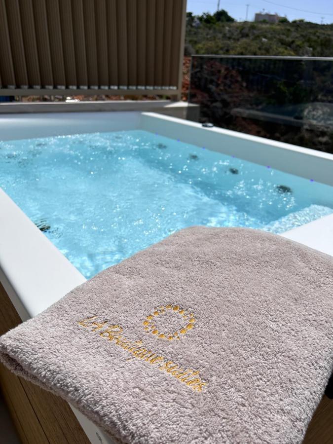 Apartment L A Boutique With Private Hot Tub *