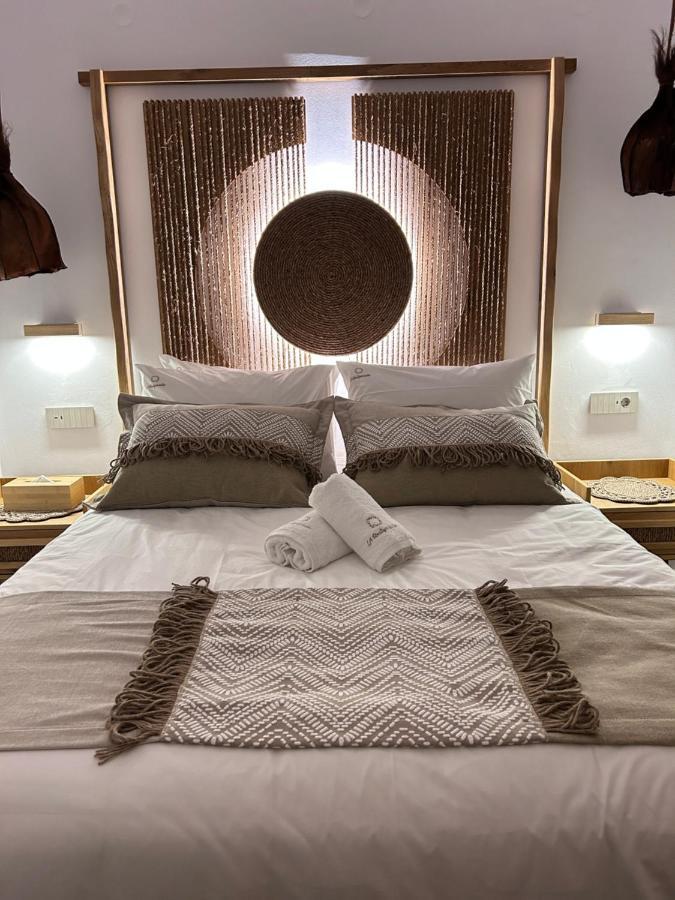 L A Boutique With Private Hot Tub Apartment Kalathas