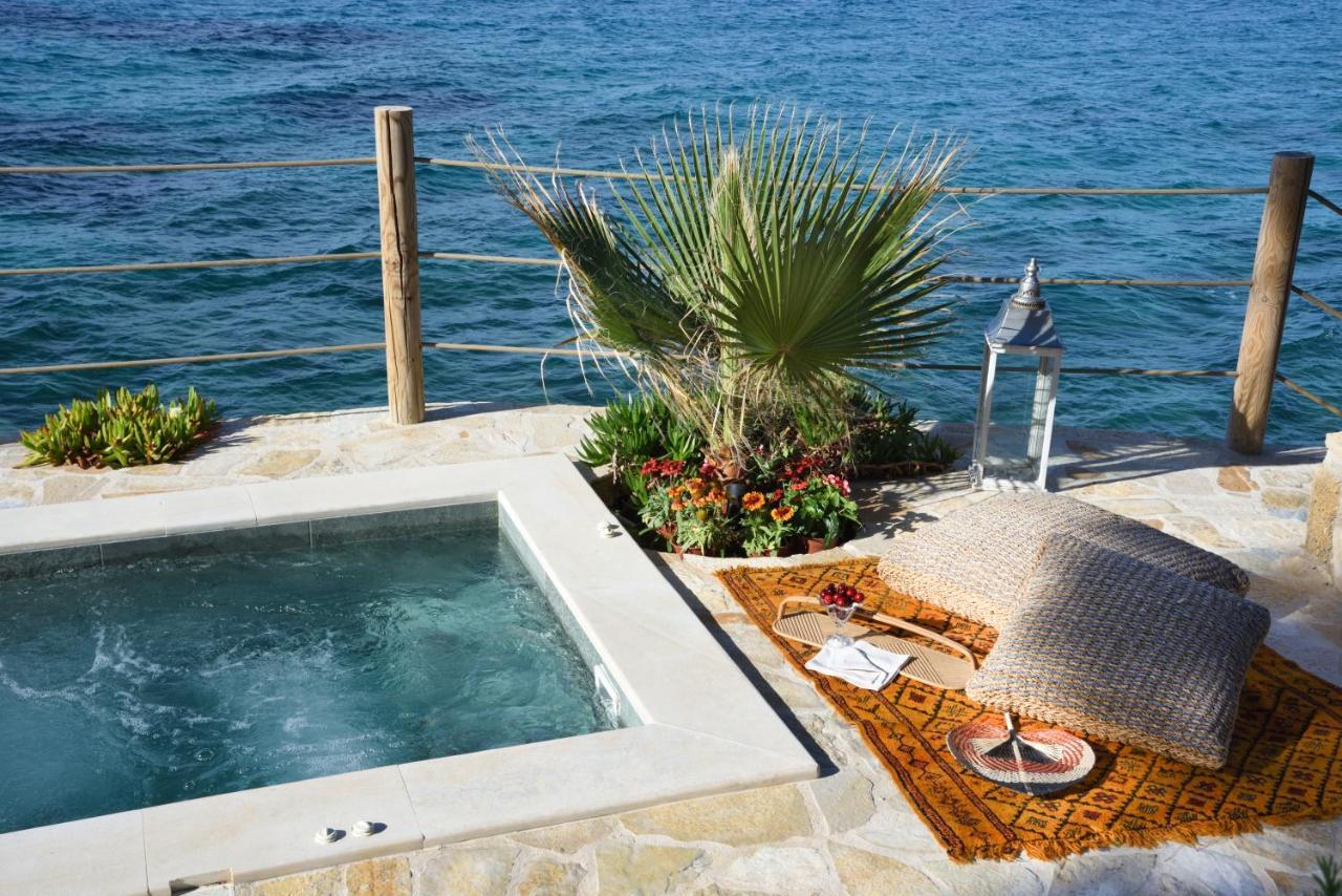 Paradisso Beach Villas