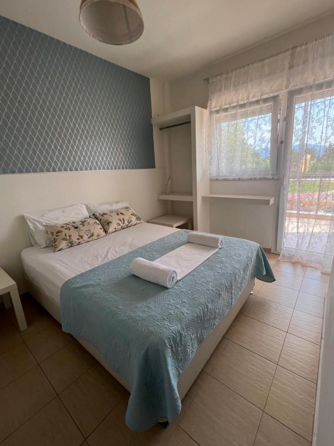 Orange House Apartment