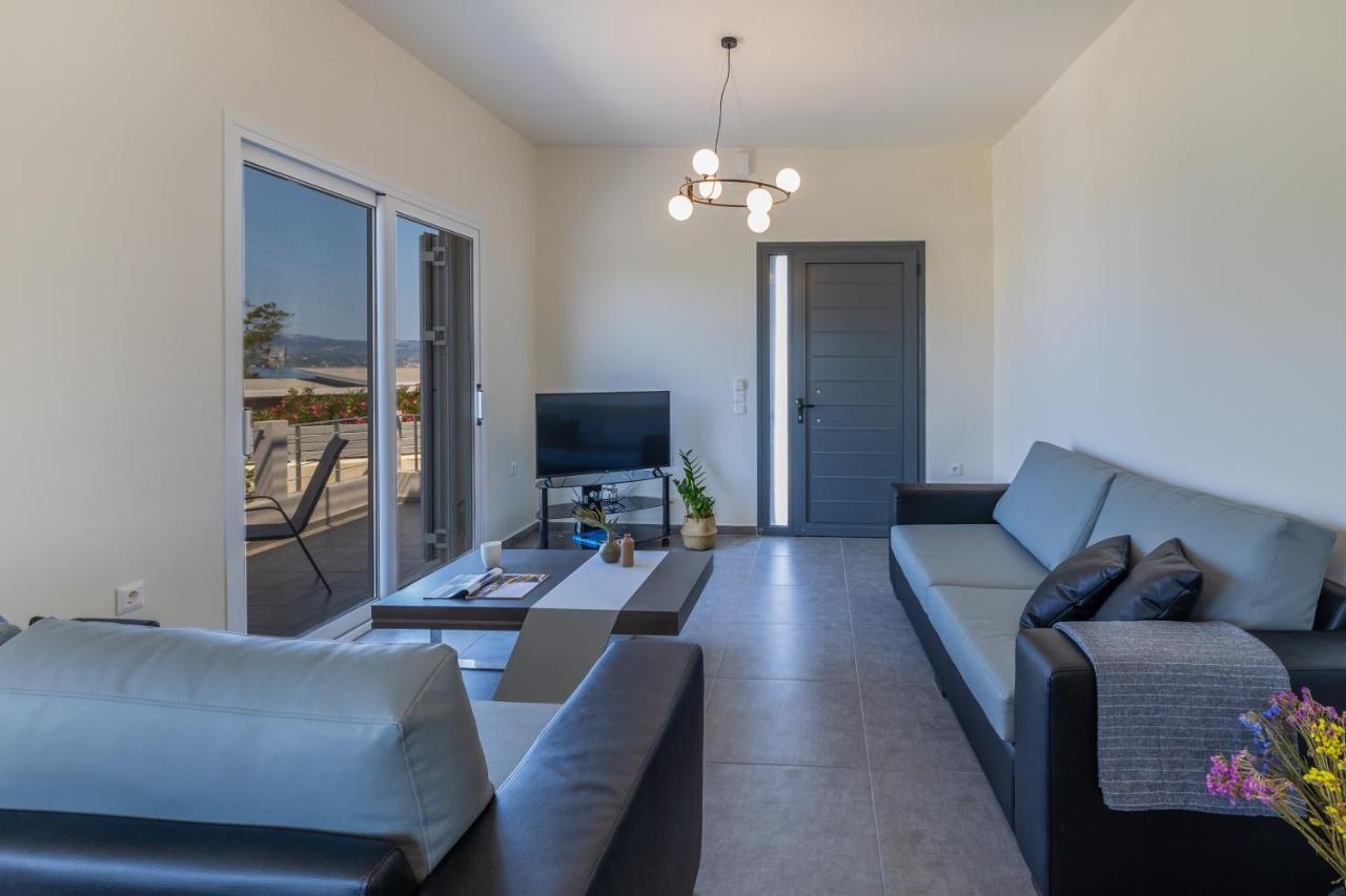 Amy's Seaside Oasis Apartment *