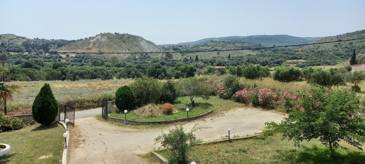 Spiros Lixouri