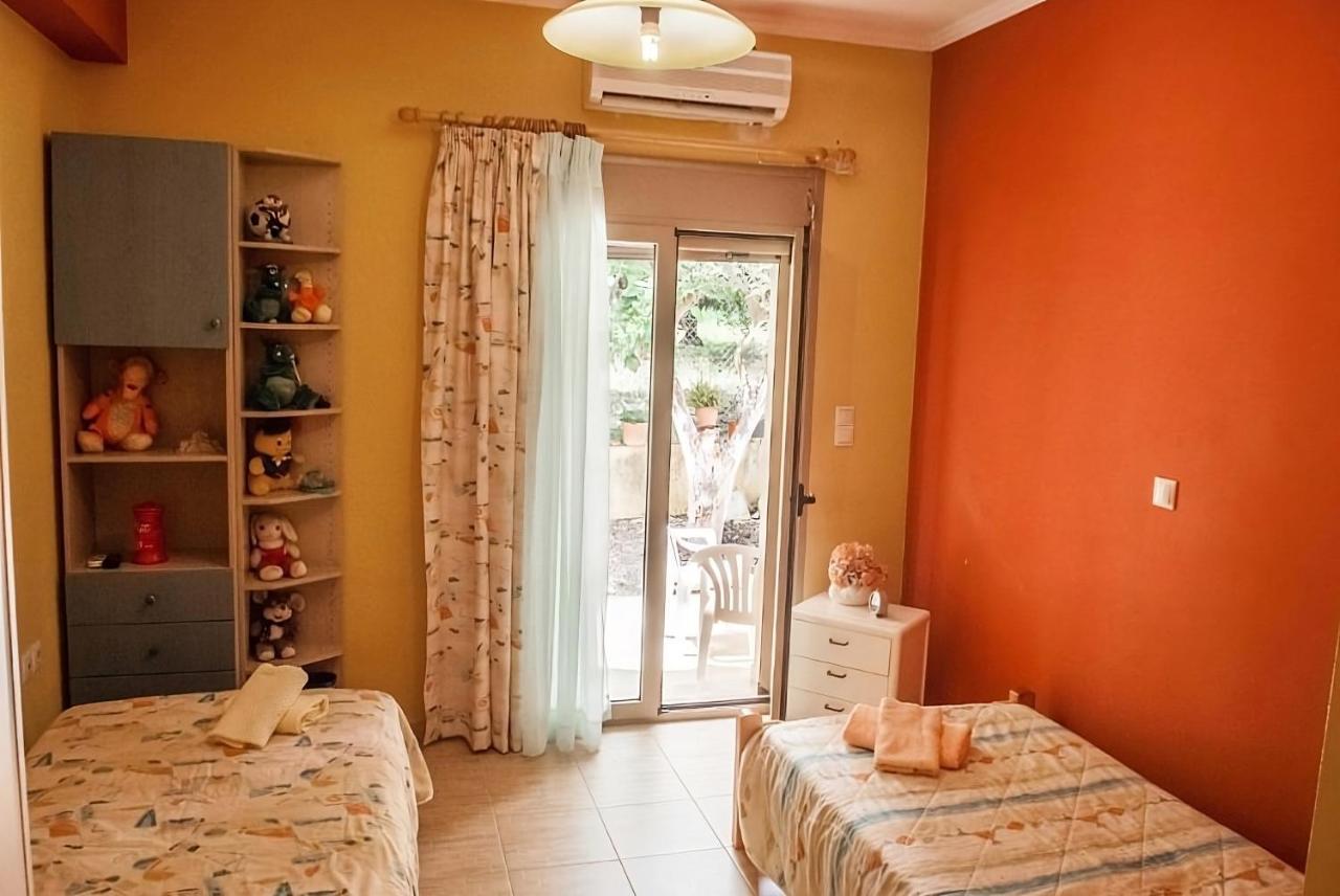 Flamiatos Garden Apartment *