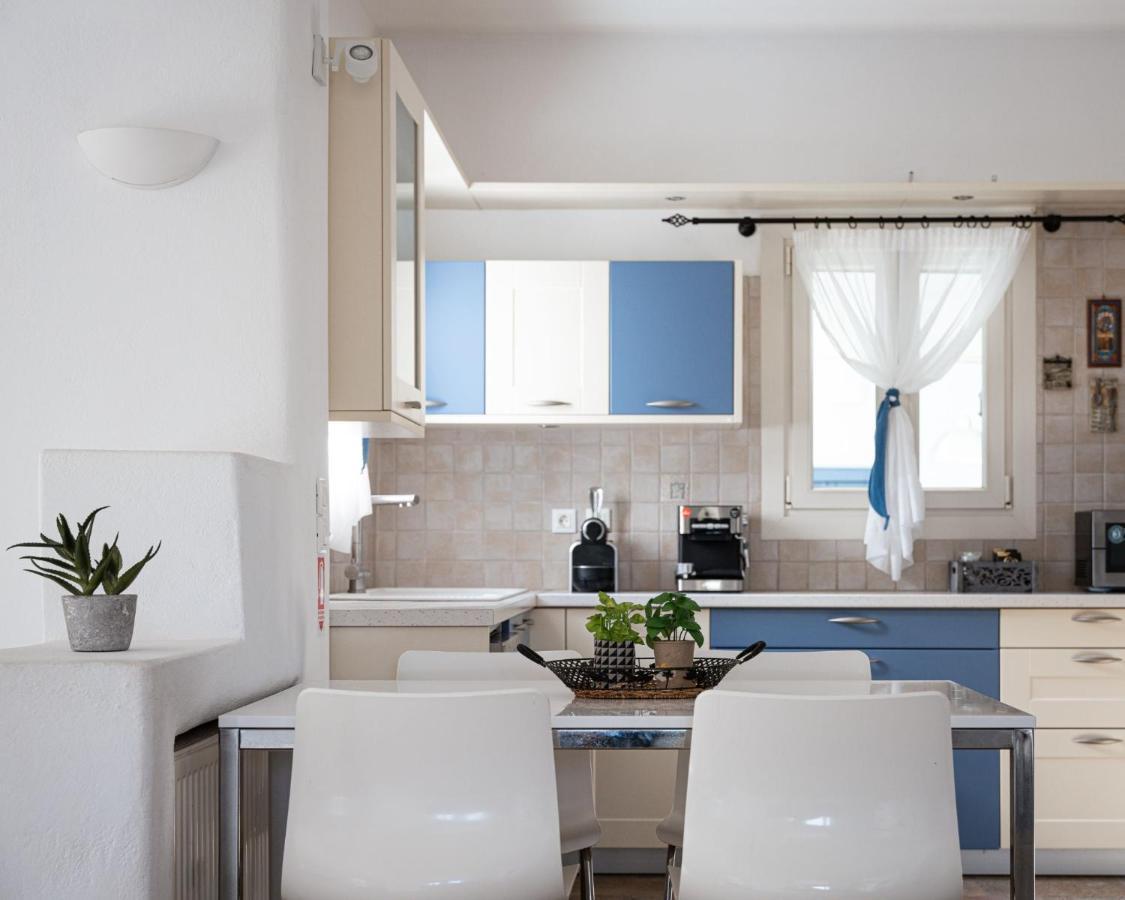 Phos Villa