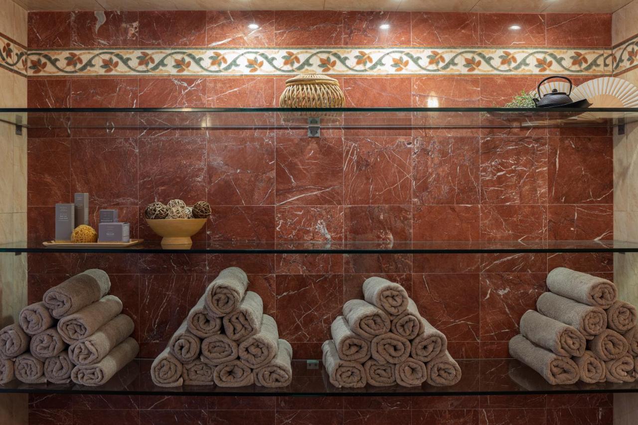 Hotel Aquila Porto 5*