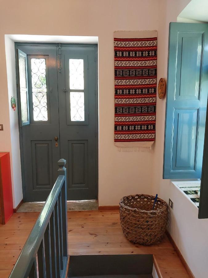 Casa Irene Est 1880 * Strapouries