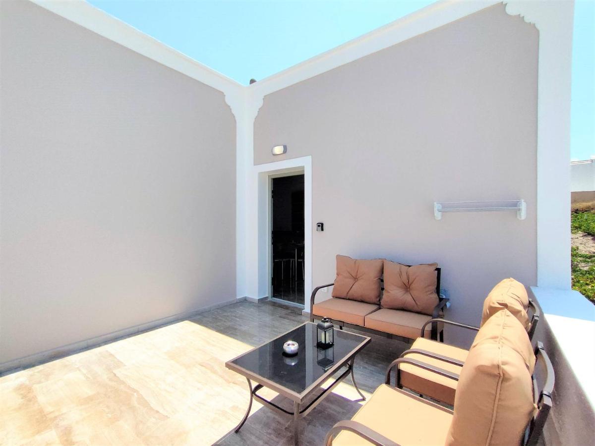 Elpida Santorini Apartment Vothon