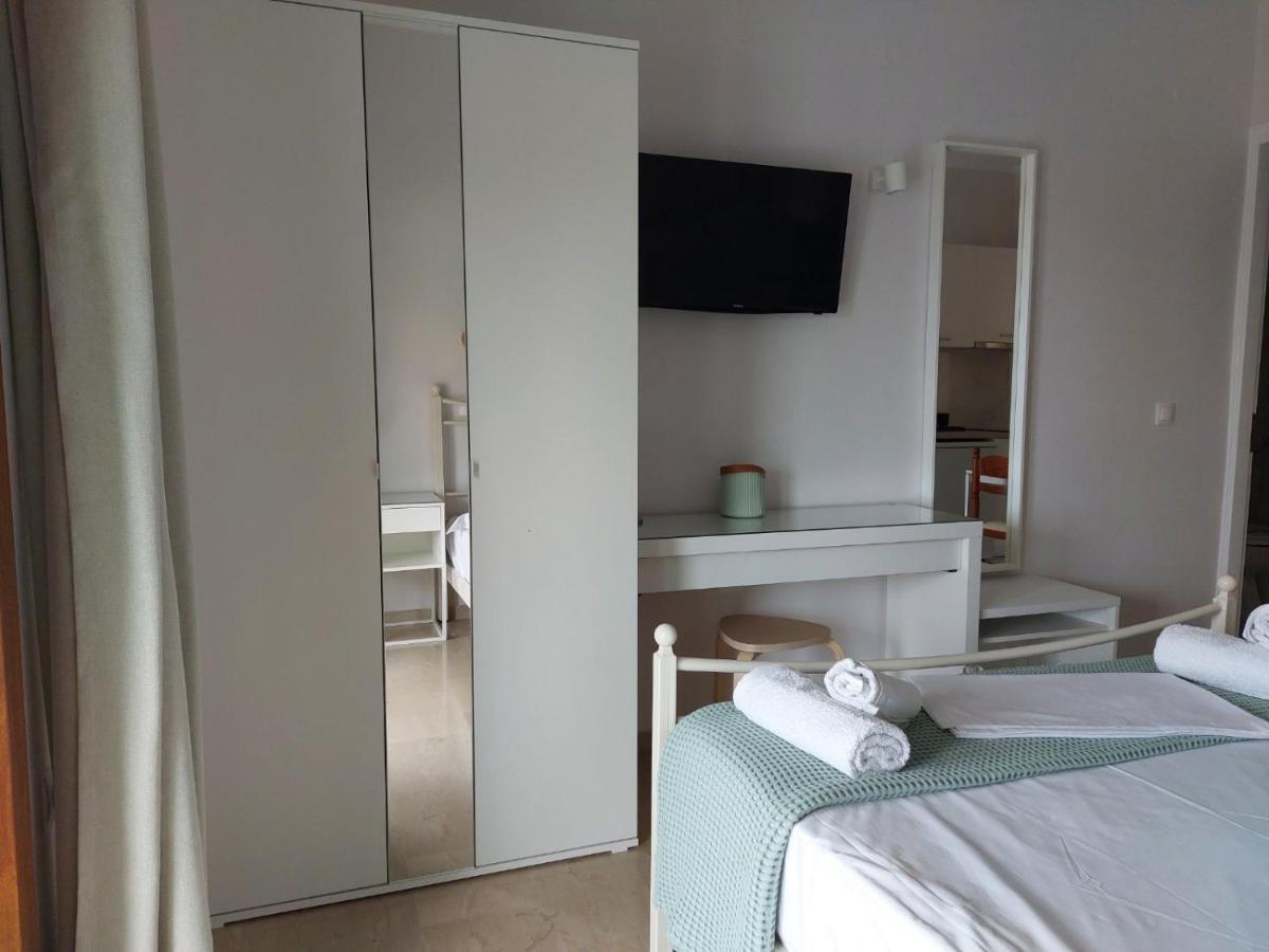 Iraklis Apartment