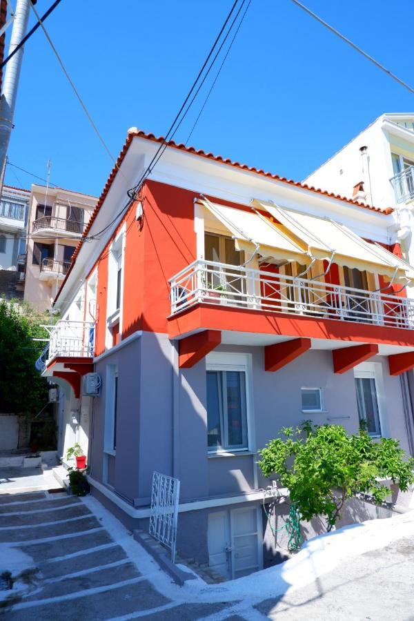The Art House By The Sea Plomari