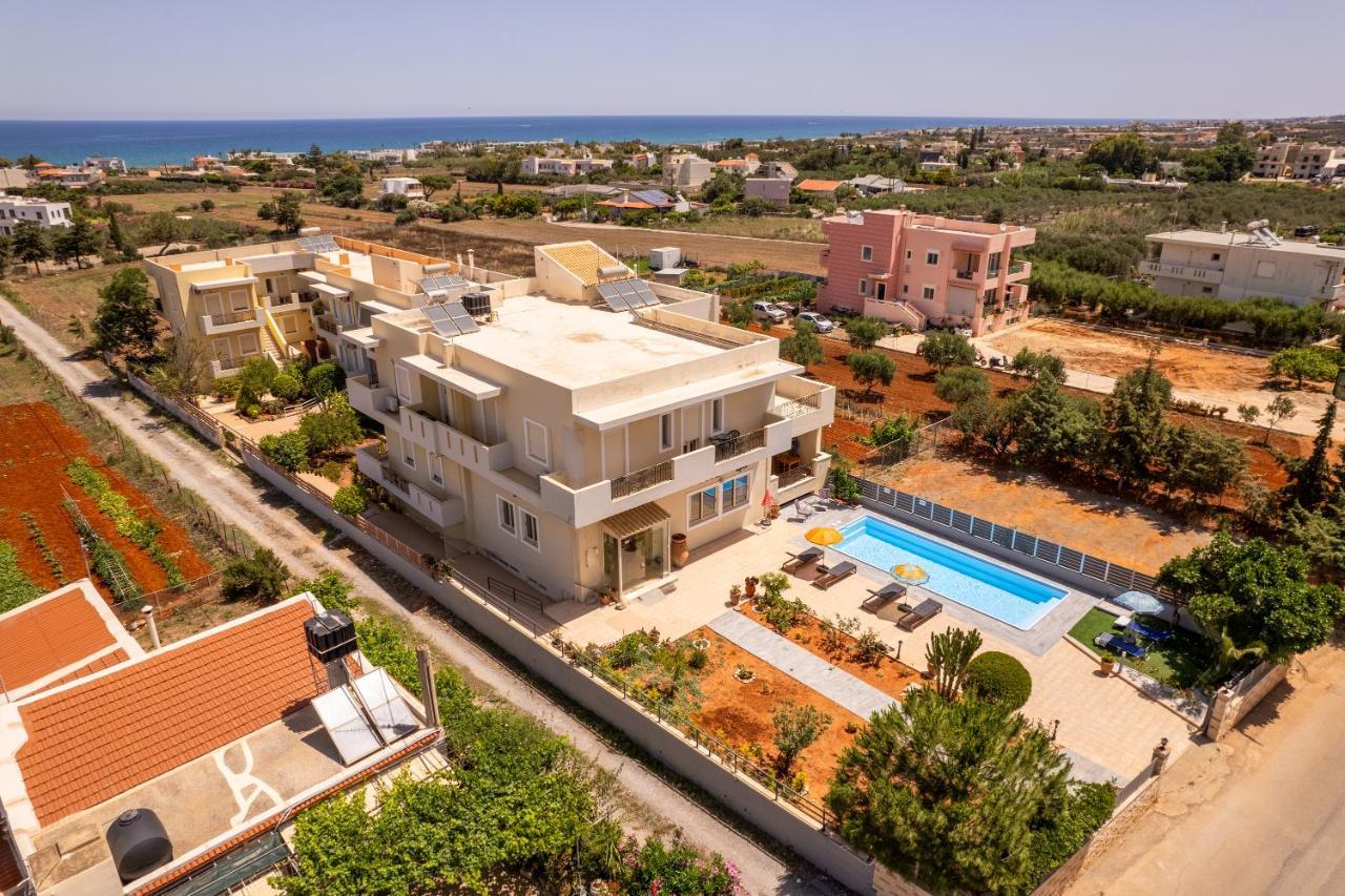 Aparthotel Fotis