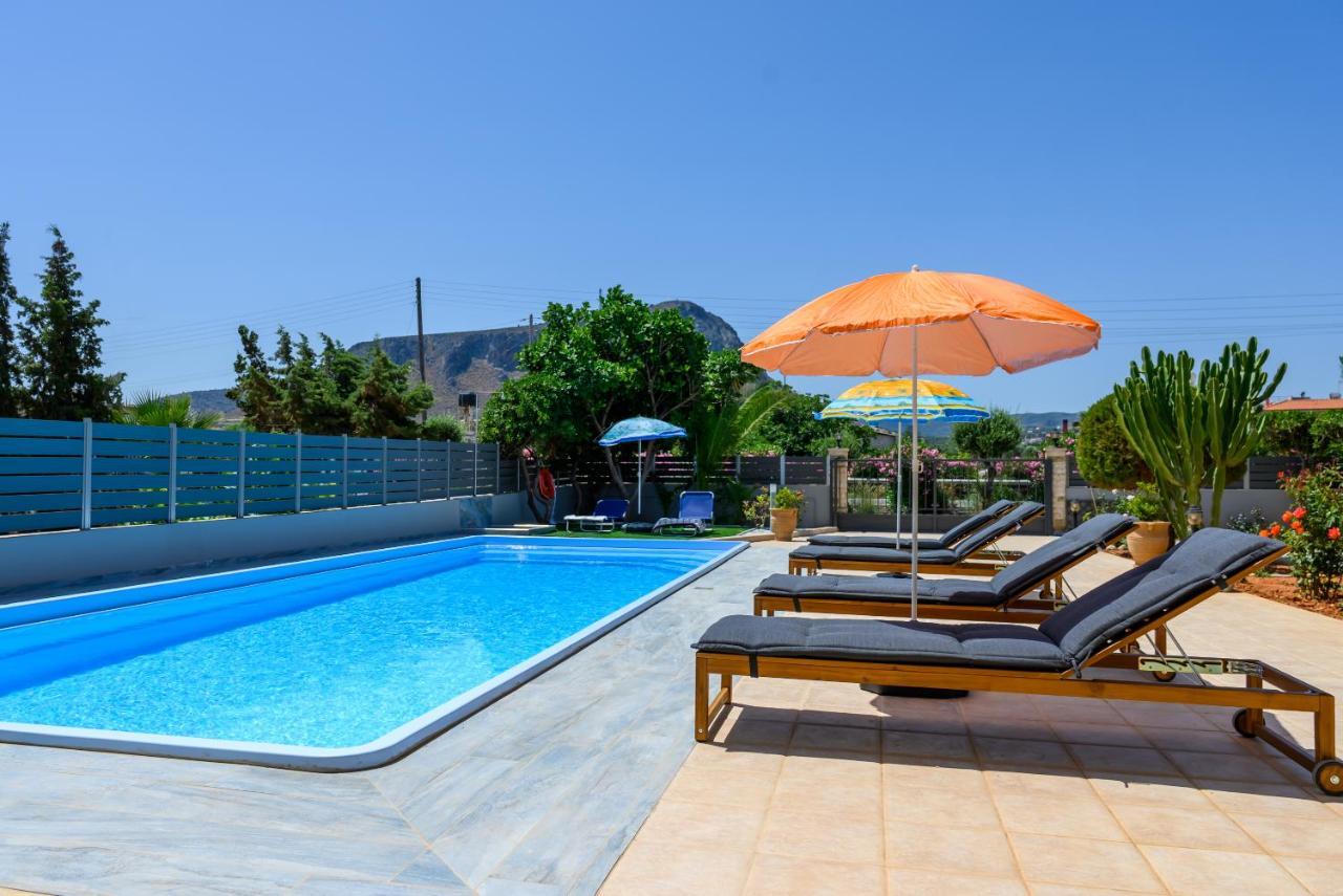 Aparthotel Fotis 4*