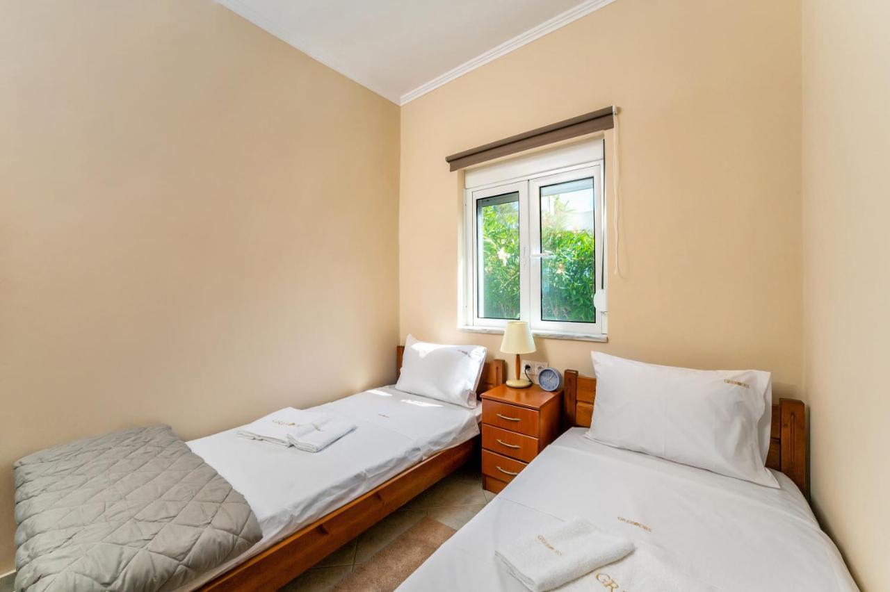 Grekodes Kera, Seafront Villa Kalyves