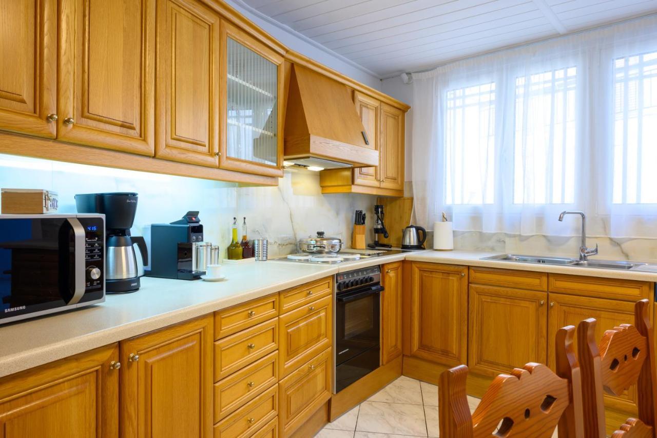 R & G Seaview Apartment *