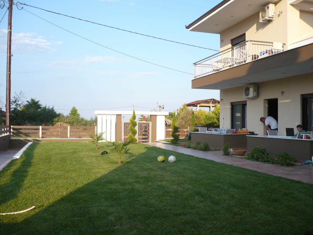 Palmyra * Stavros (Thessaloniki)