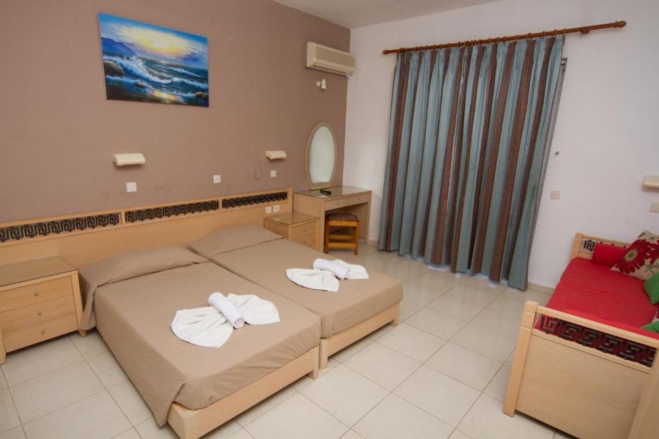Aparthotel White Palace 2*