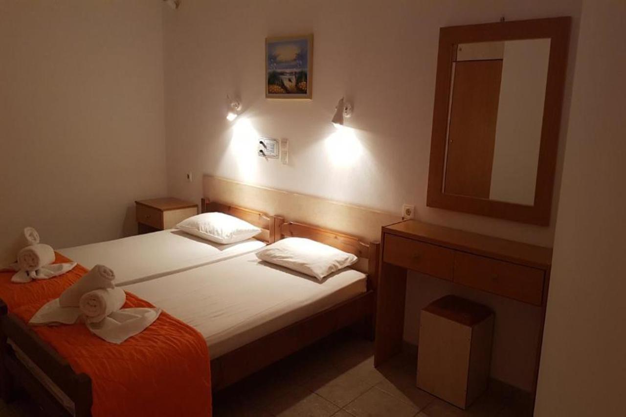 Andy's Plaza Apartment *