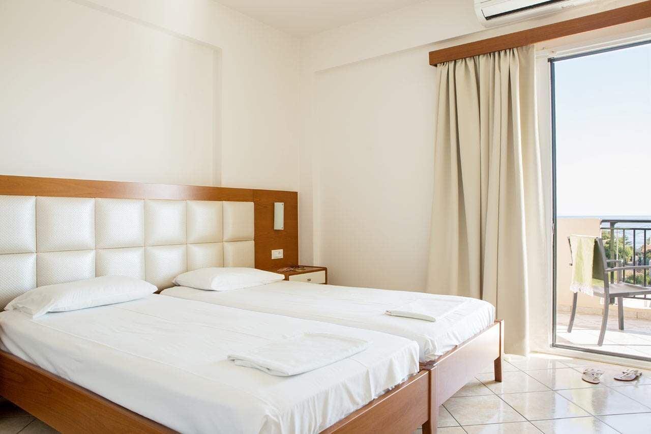 Orion Star Aparthotel Agia Marina (Crete)