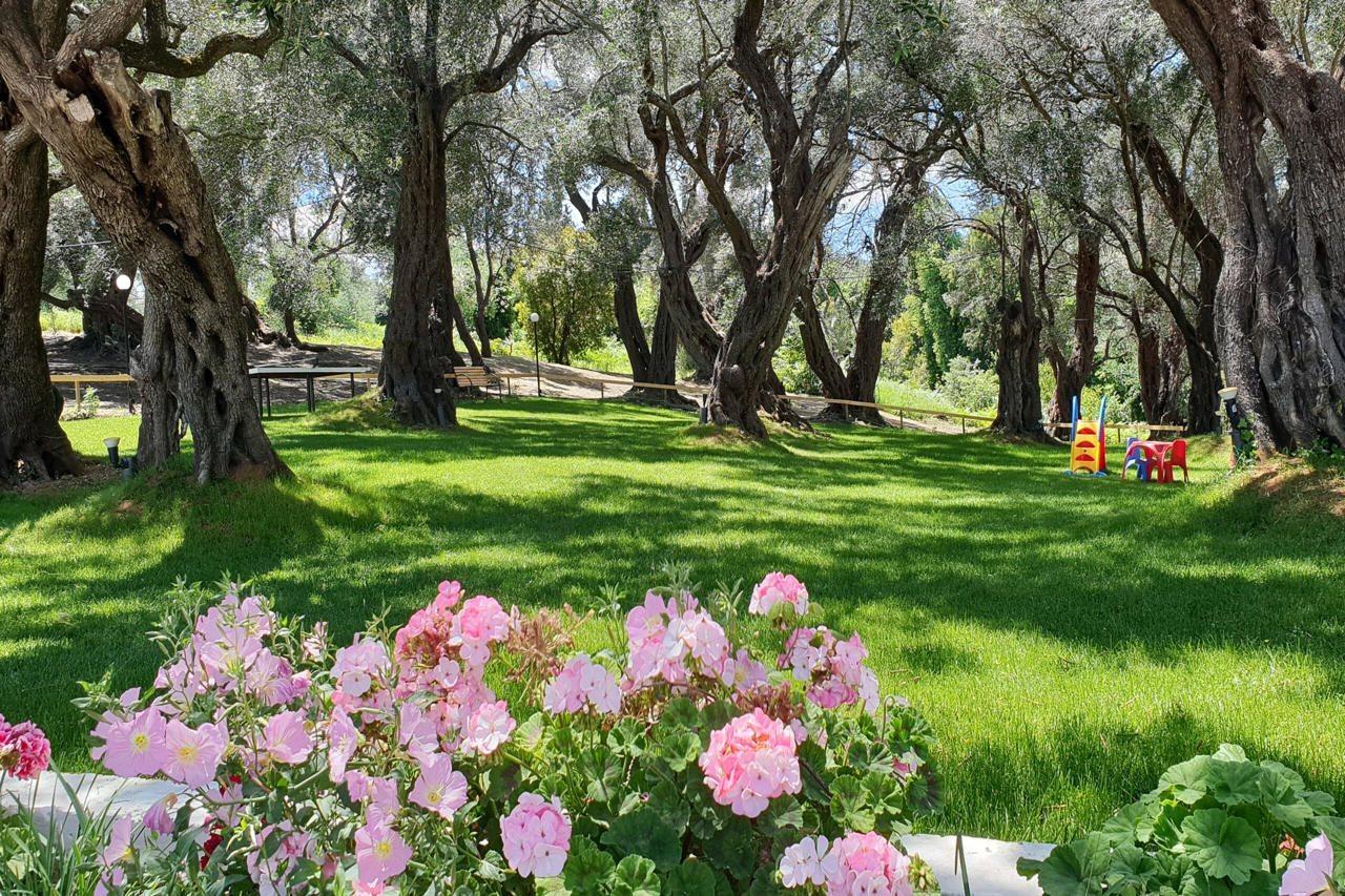 Hotel Yannis Corfu 3*