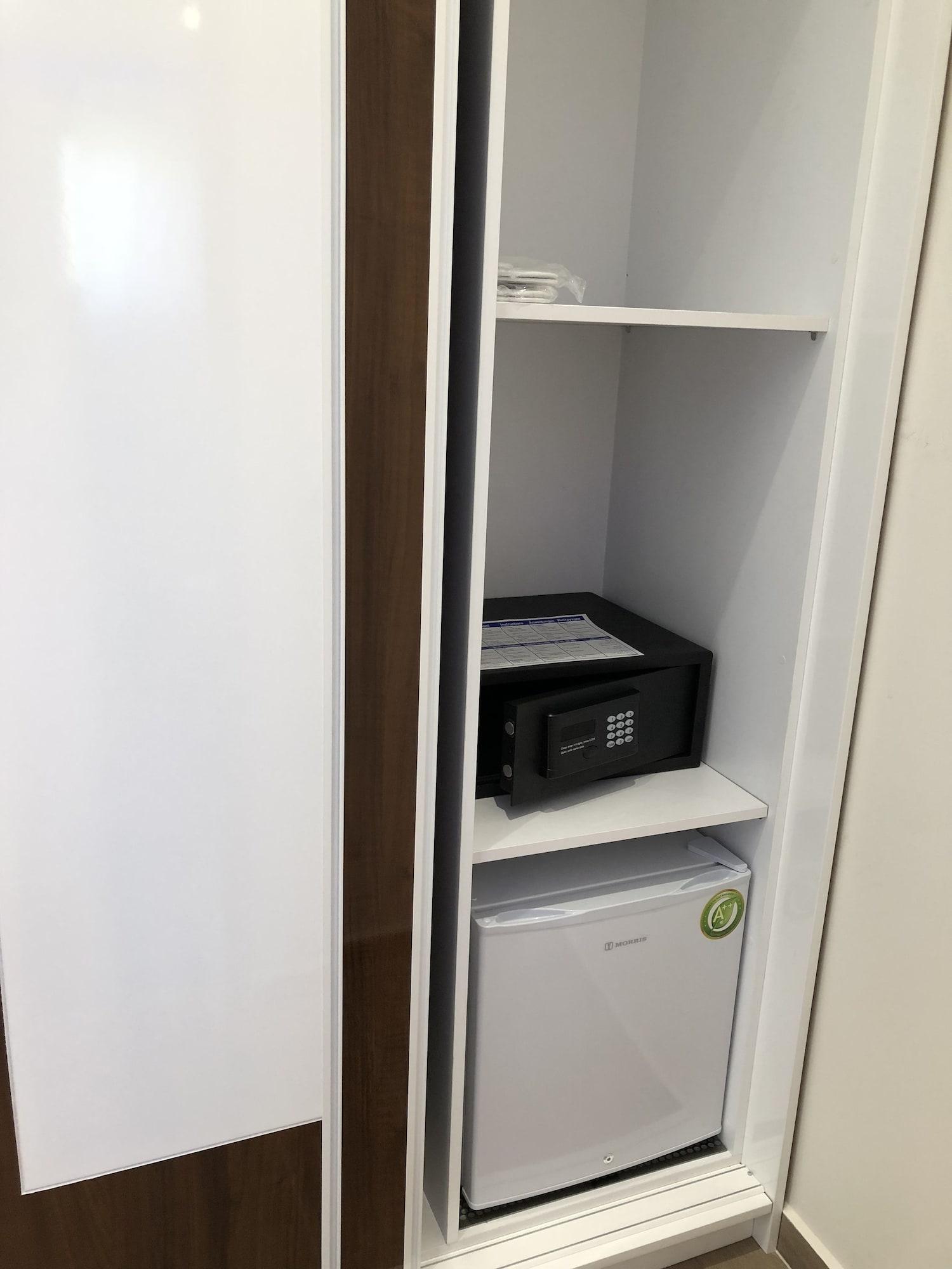 Elpida Aparthotel 2*