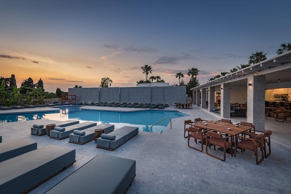 Diamond Boutique Hotel 4*