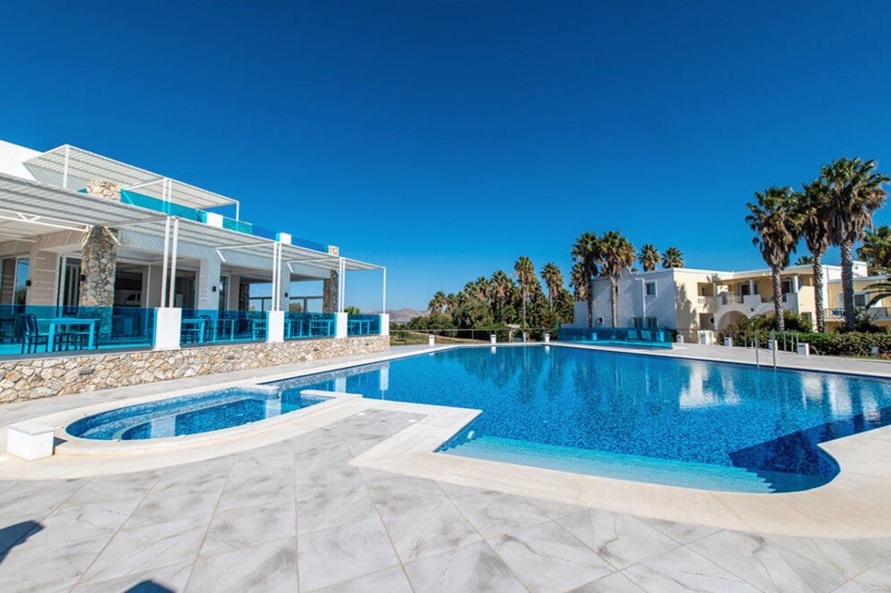 Cavo D' Oro Aparthotel
