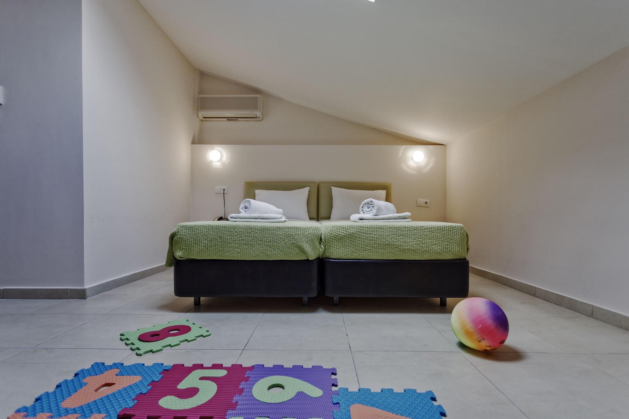 Lagomandra Beach Hotel Lagomandra