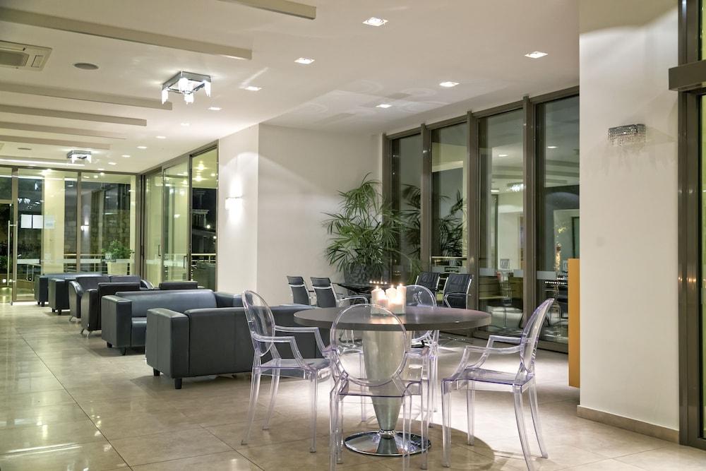 Lagomandra Beach Hotel Hotel