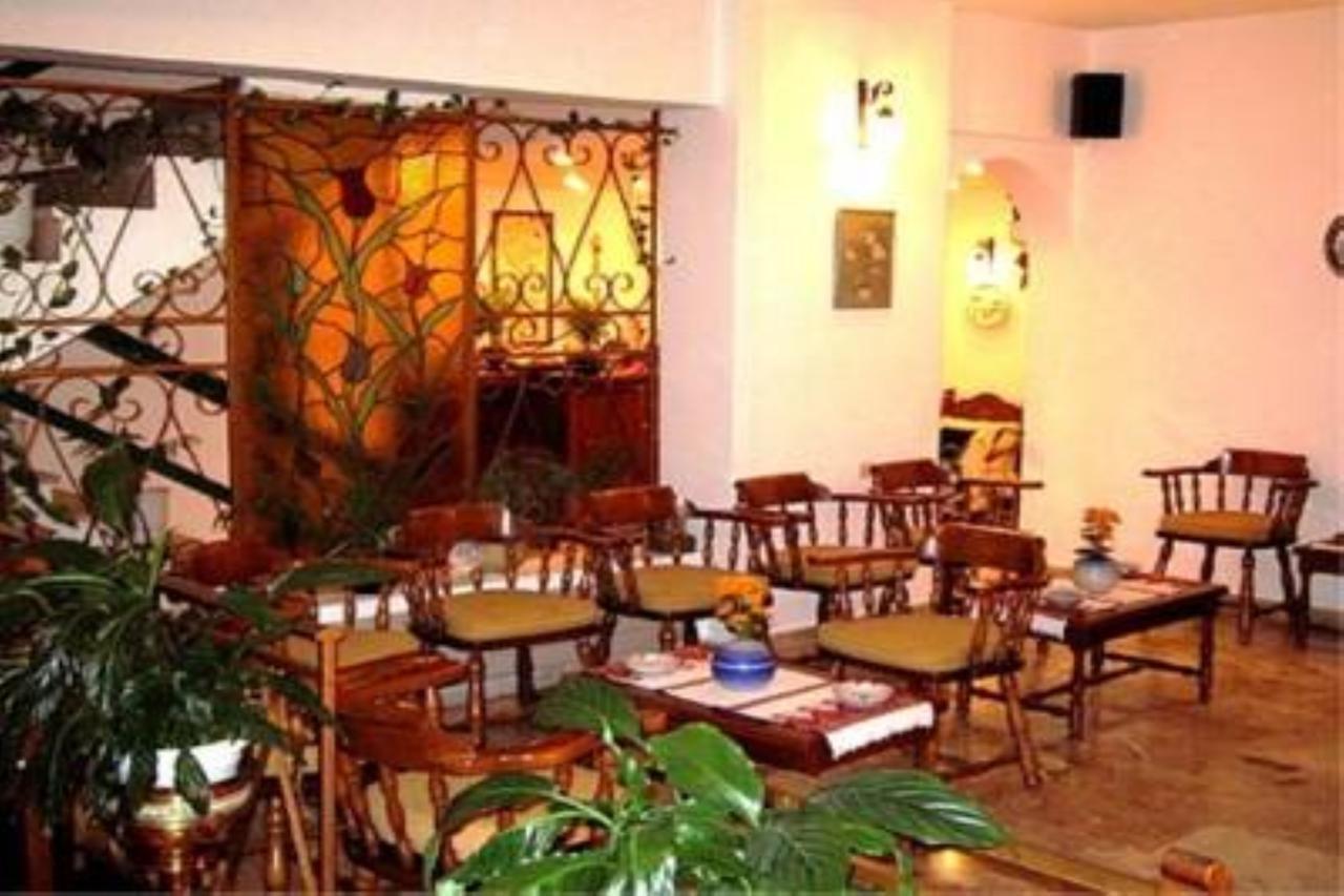 Hotel Doxa 2*