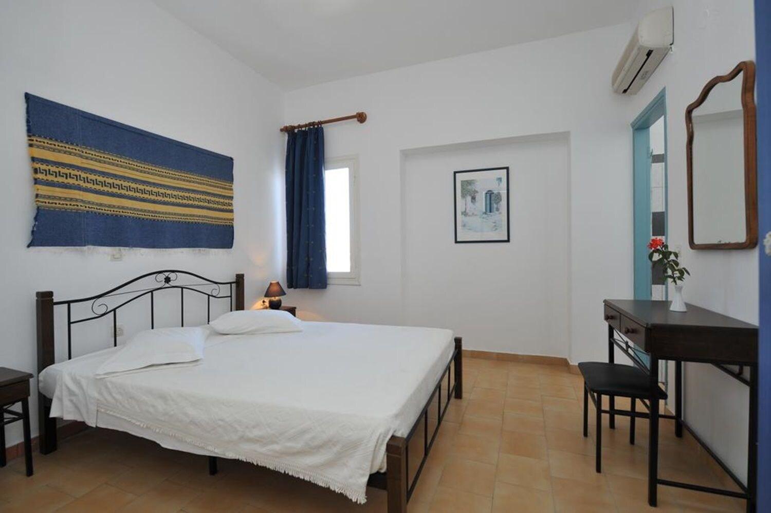 Eri Hotel 3*