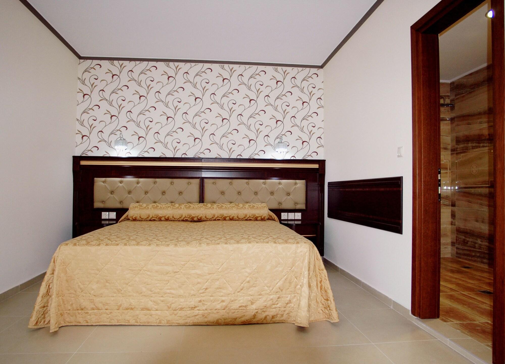 Santa Hotel Agia Triada (Thessaloniki)