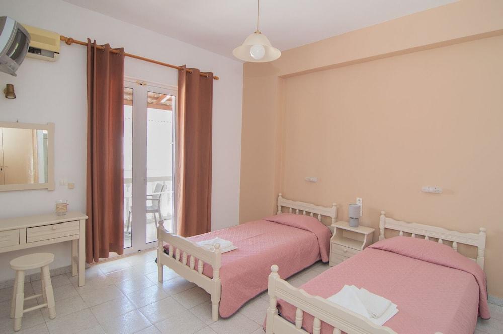 Aparthotel Tassia For Families & Couples (adults Only) Laganas