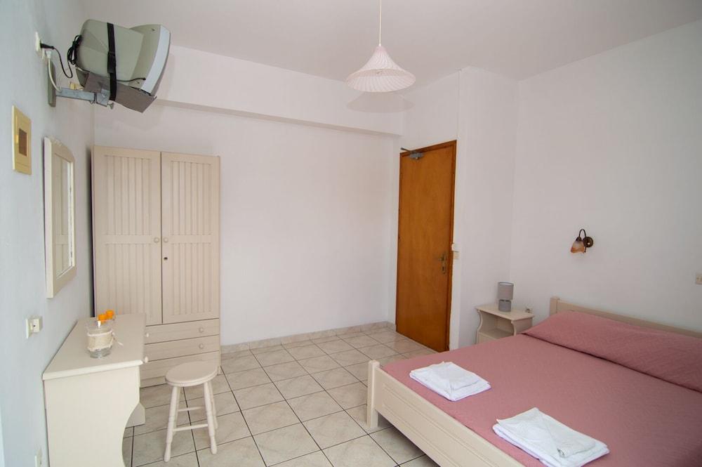Aparthotel Tassia For Families & Couples (adults Only)