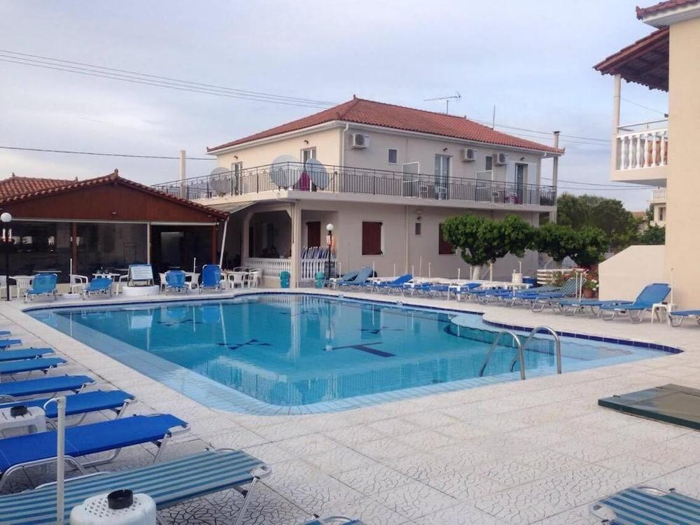 Tassia For Families & Couples (adults Only) Laganas