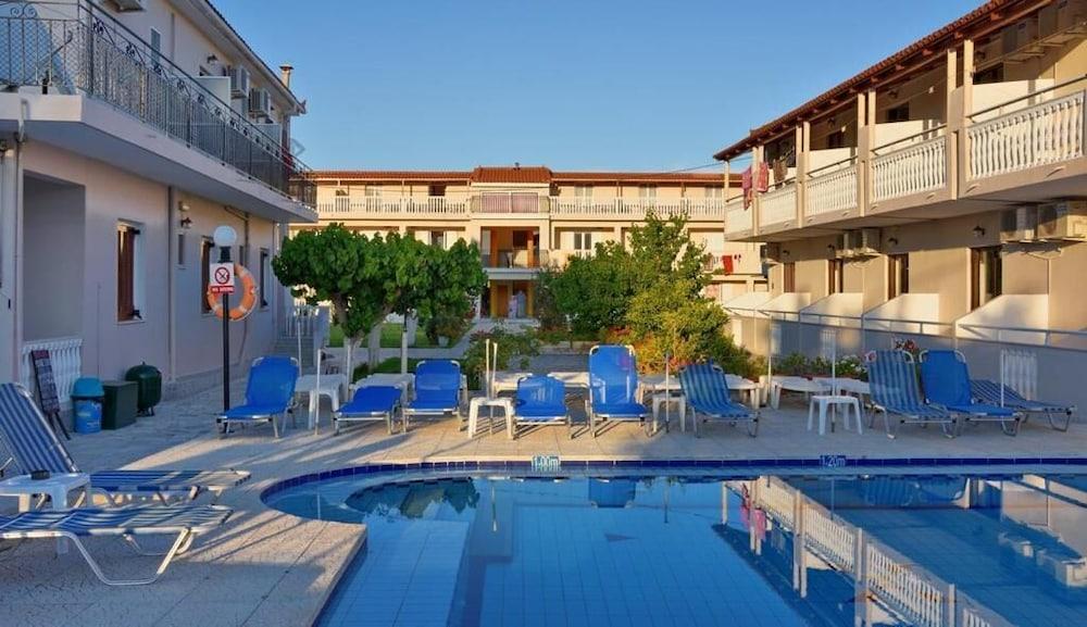 Aparthotel Tassia For Families & Couples (adults Only)