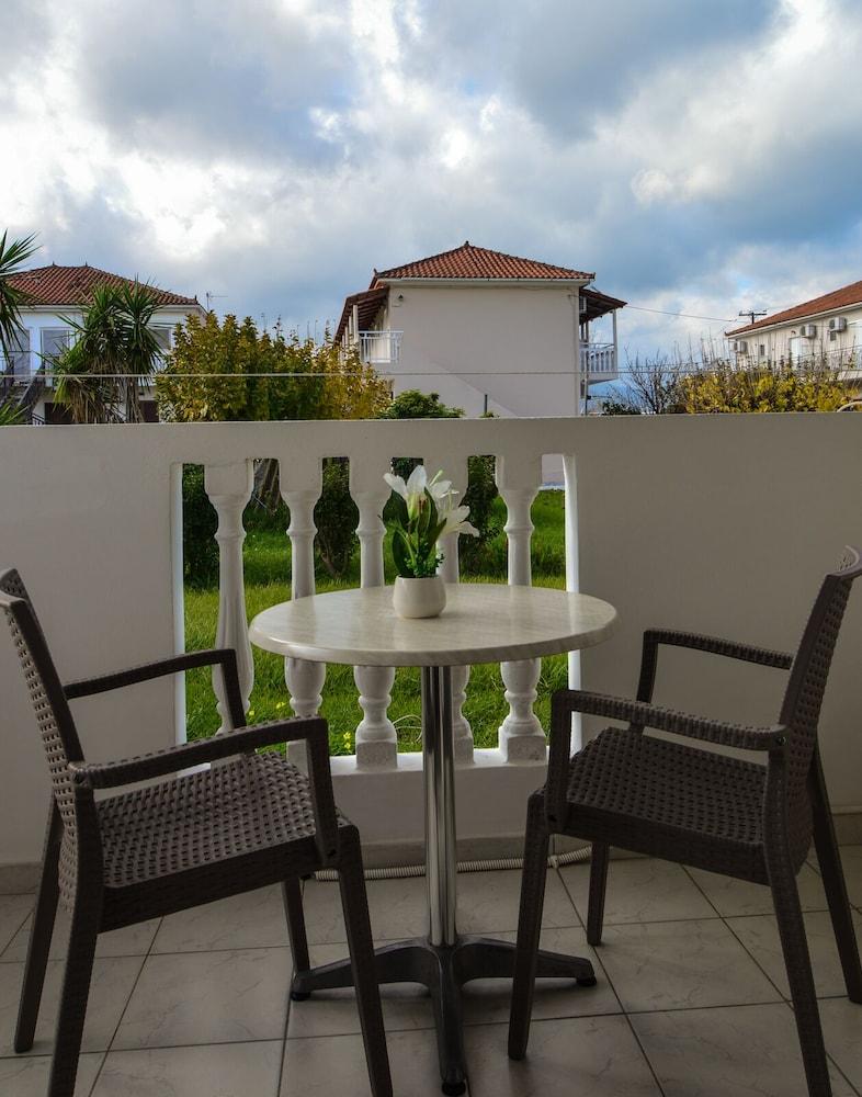 Tassia For Families & Couples (adults Only) 2* Laganas