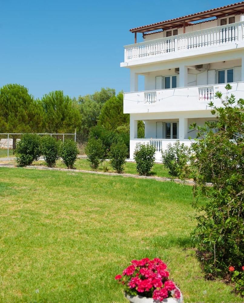 Tassia For Families & Couples (adults Only) 2* Laganas