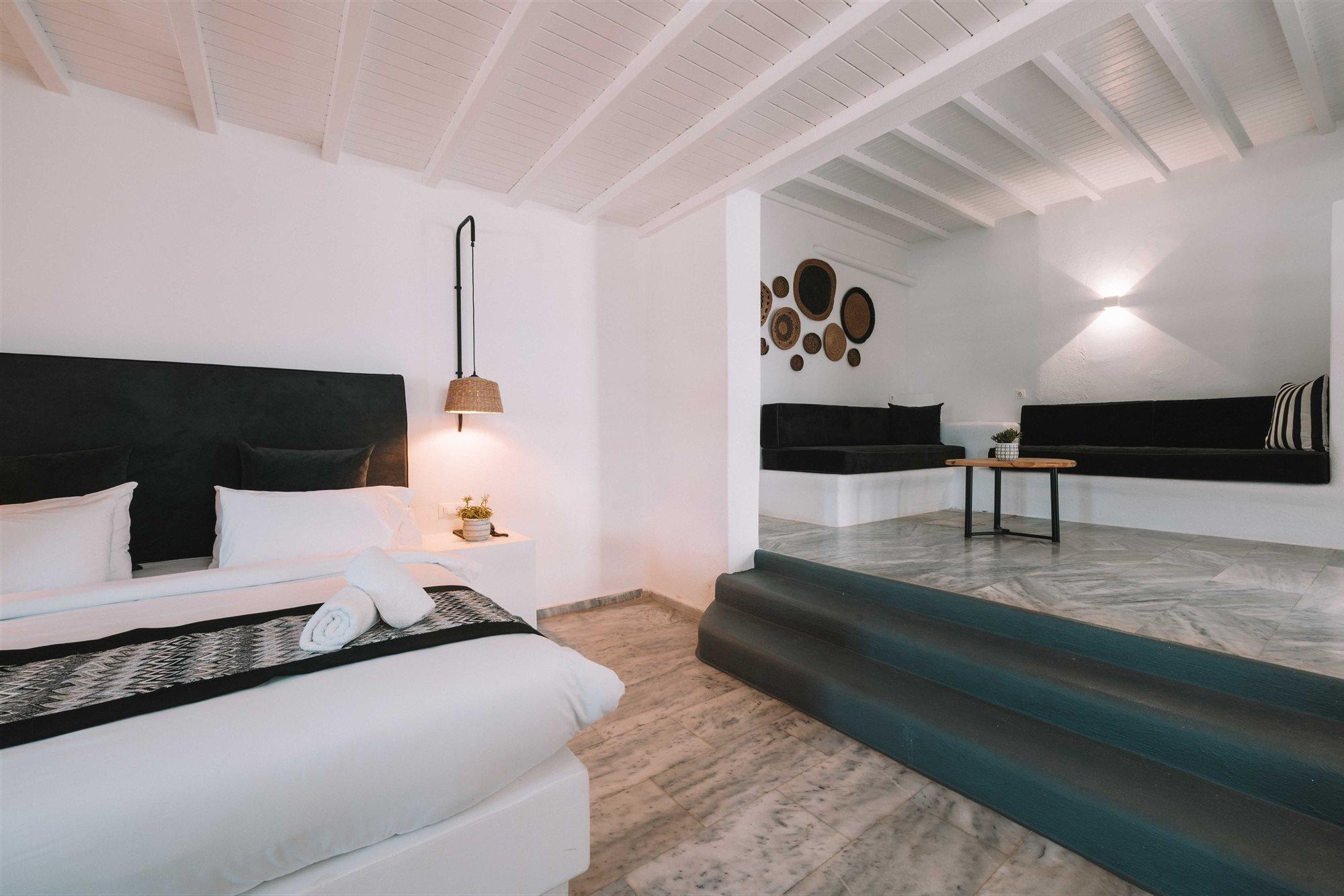 Mr & Mrs White Mykonos 4*