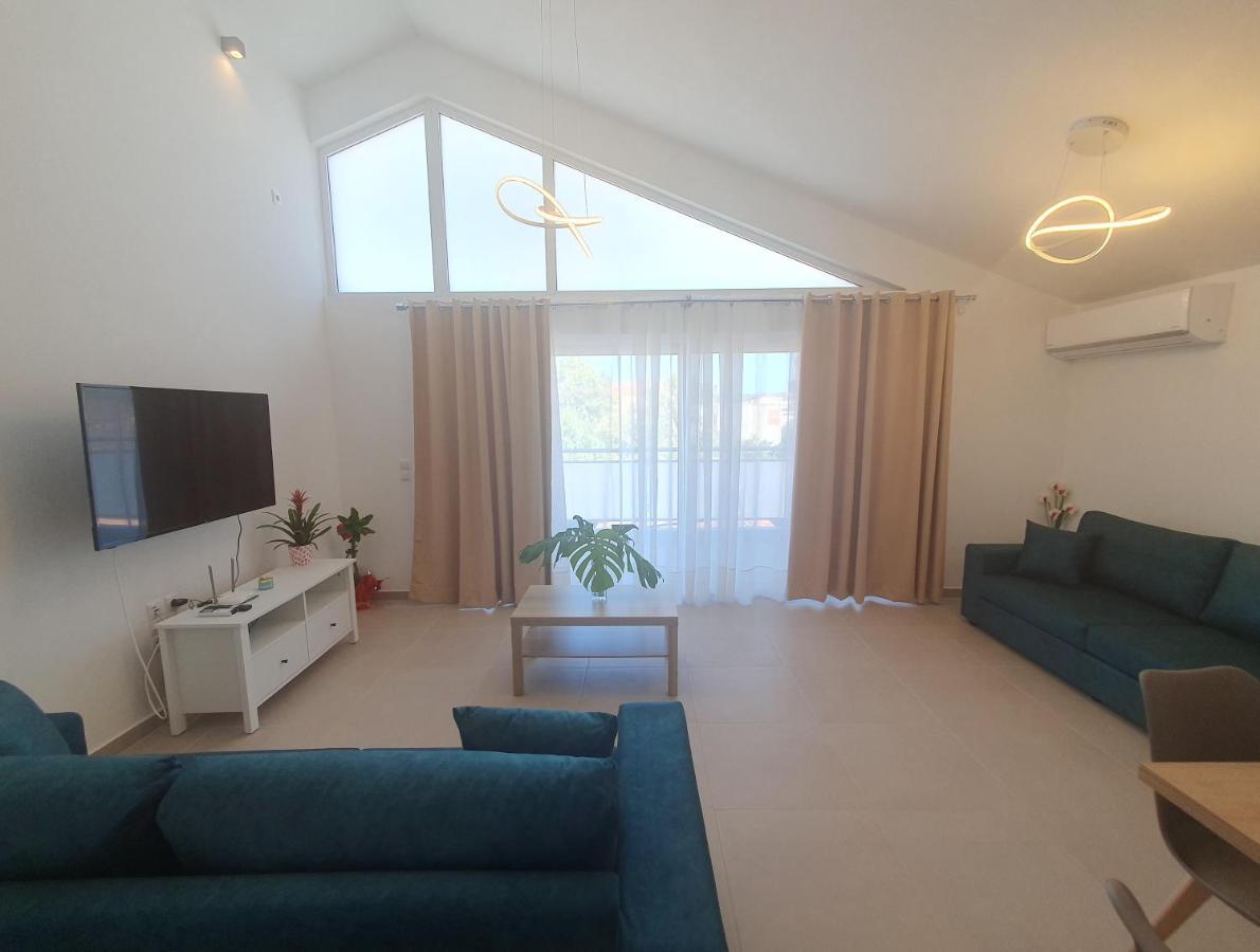 Apollon Apartment